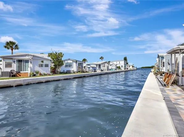 351 Nettles Blvd, Jensen Beach, FL 34957