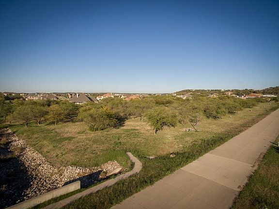 3rd image of 2639 Mason Ln