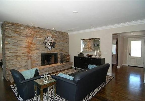 5th image of 1963 Cronwell Dr