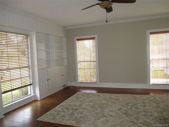 3rd image of 643 McCormick St