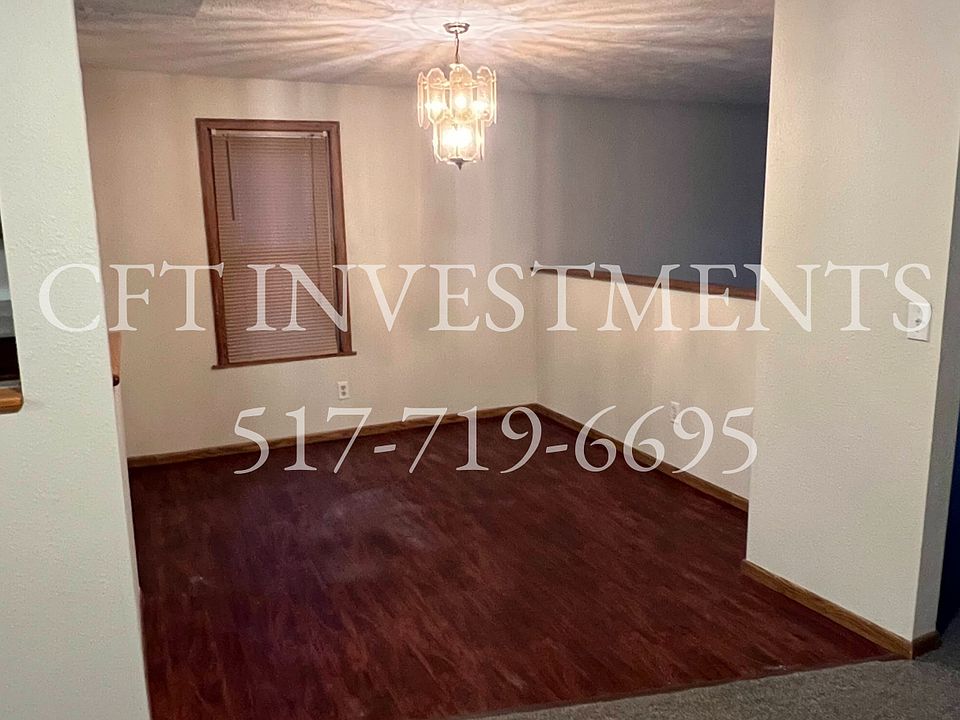 Dining Room or Flex Space