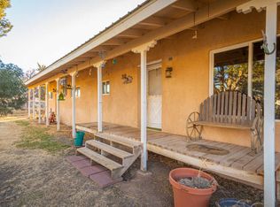 1735 Betts Ln, Bosque Farms, NM 87068