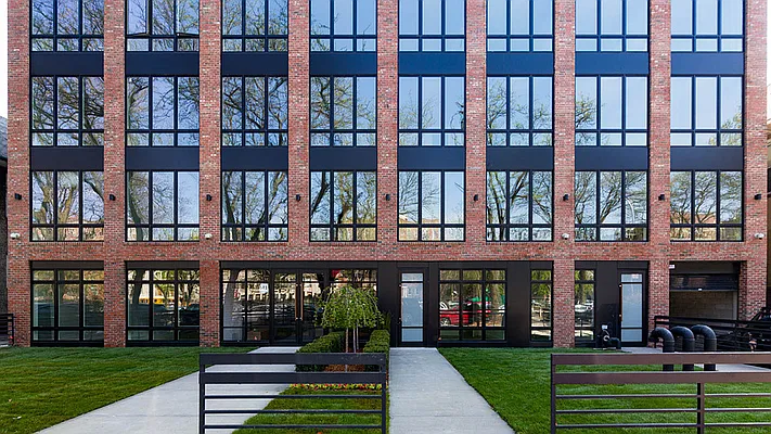 Rented by Nooklyn NYC LLC | media 49