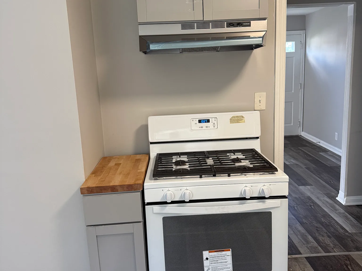 3 bed, 1250 sqft, $1,848 — Photo 4