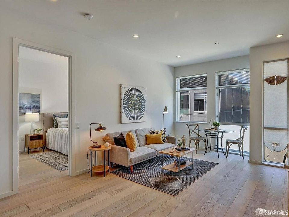 1st image of 1001 17th St #302