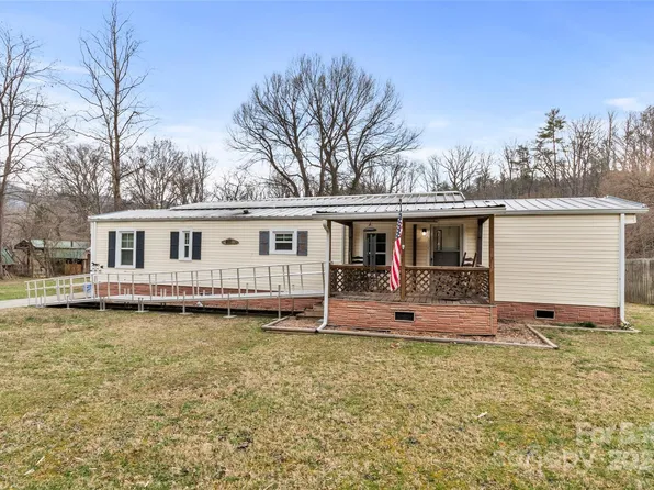 491 Lance Ave, Hot Springs, NC 28743