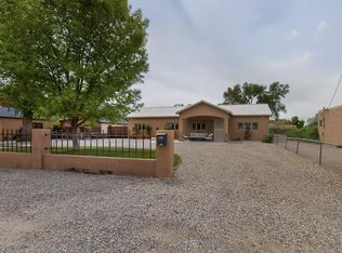 330 Schulte Rd NW, Los Ranchos De Albuquerque, NM 87107