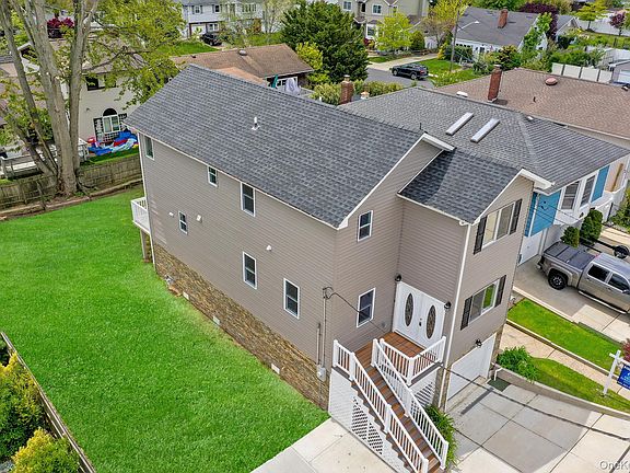 2nd image of 1010 California Place S