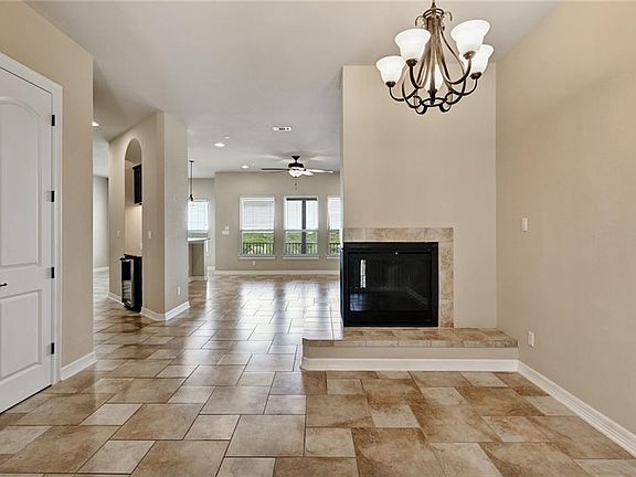 4th image of 319 Lombardia Dr #21B