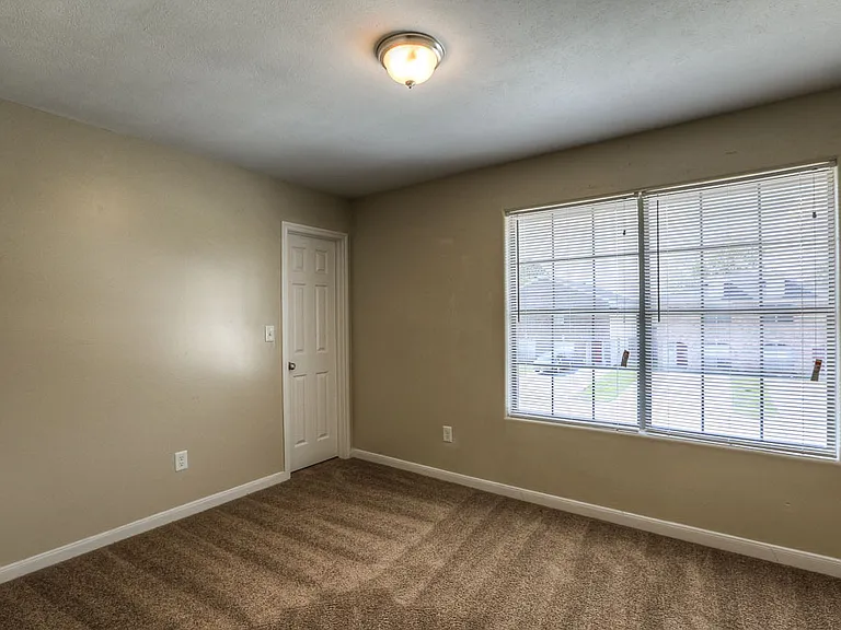 10606 Pine Landing Dr #A — Photo 15