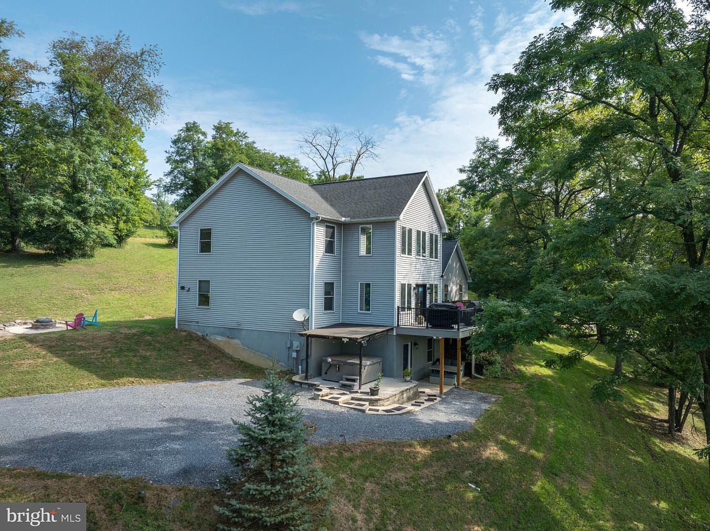 1695 Middle Rd — Lewistown Country Club
