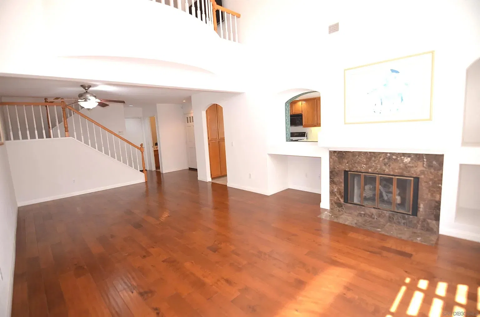 3 bed, 2.5 bath, 1600 sqft, $3,800 — Photo 3