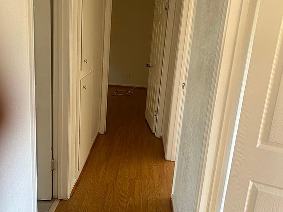 5th image of 3630 Olympia Cir