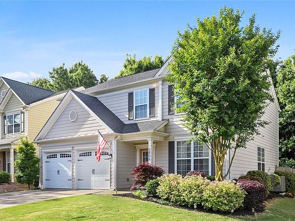 2nd image of 2806 Priestcliff Dr SE