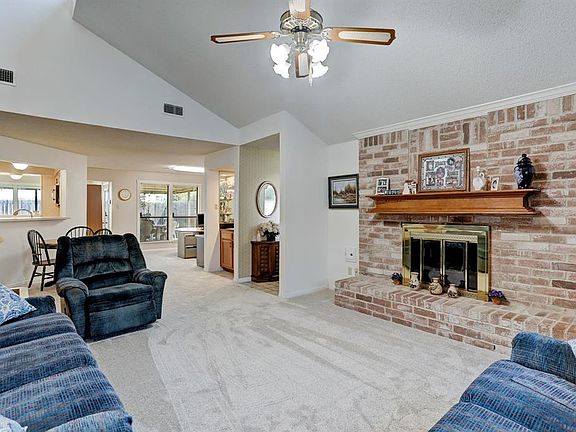 4th image of 11026 Landsbury Cir