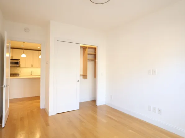 160 East 88th Street image 6 of 19