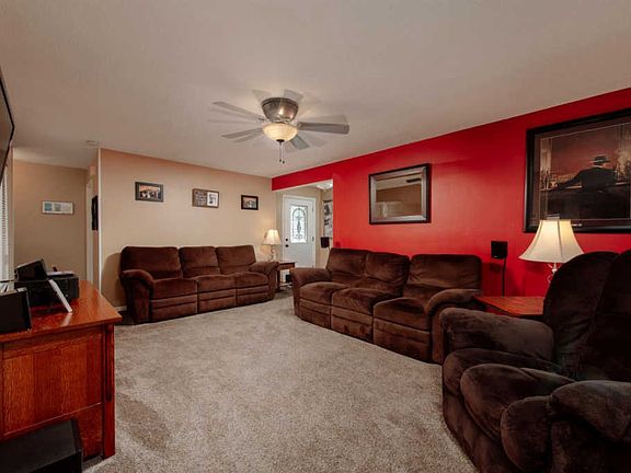 3rd image of 7100 Olentangy Ln