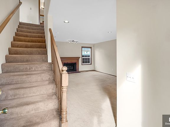 4th image of 7805 196th St SW APT B