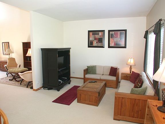 5th image of 217 Nicole Dr Unit E