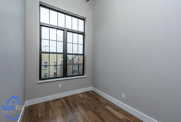 Rented by Blue Egg Realty Corp | media 11
