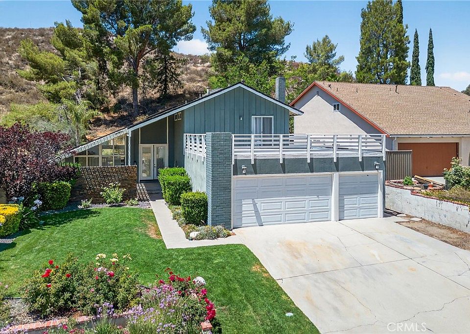 1st image of 29071 Flowerpark Dr
