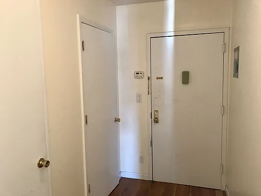 Rented by Lucky Apt Inc | media 31
