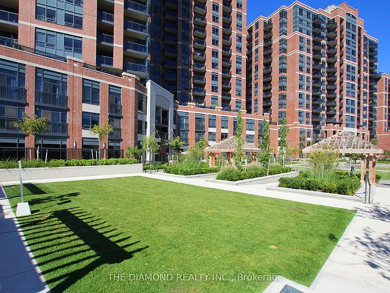 61 Heintzman St #1501 — Photo 43
