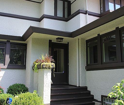 4th image of 714 Ashland Ave
