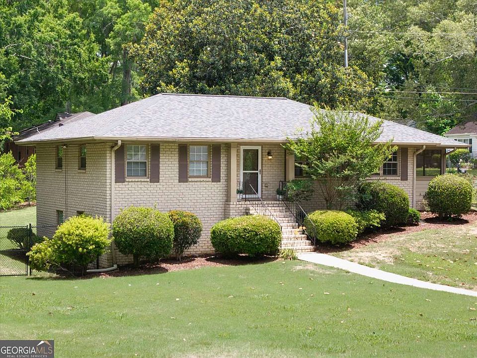 1st image of 455 Freyer Dr NE