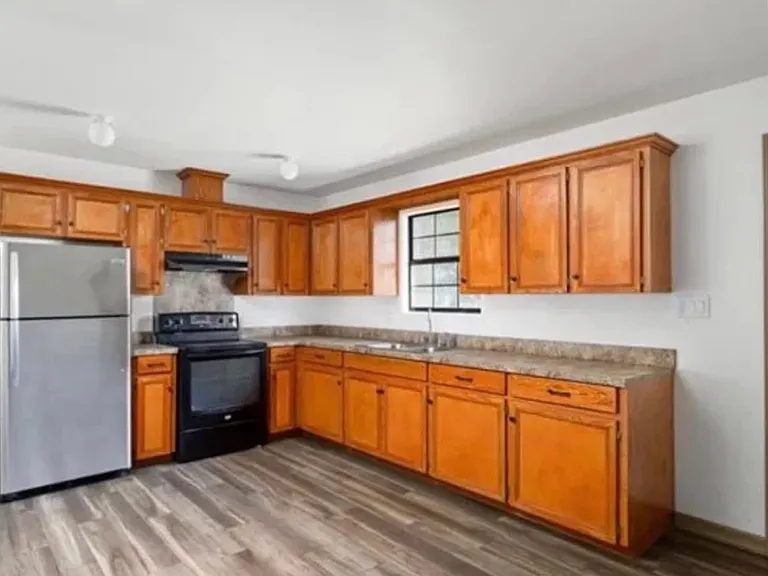 1406 Grouse Ave — Photo 2