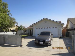 2497 S Roughrider Ave, Fresno, CA 93725