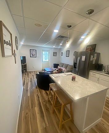 3rd image of 819 Sugarcane Way