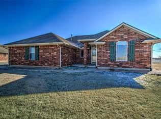 3234 Chuck Wagon Rd NE, Piedmont, OK 73078