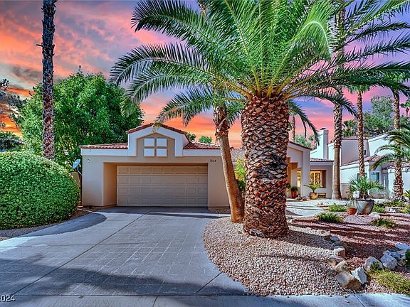 3rd image of 7664 Painted Dunes Dr