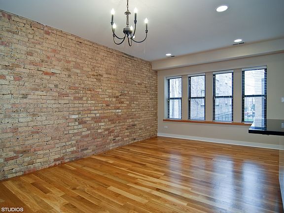 2nd image of 6227 N Hermitage Ave APT 2W