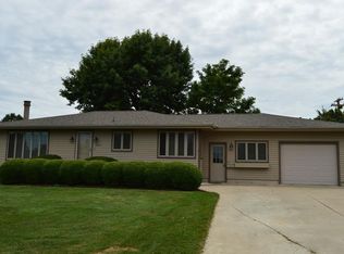 1504 Cedar Ridge Rd, Vinton, IA 52349