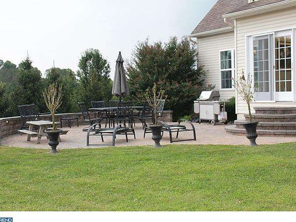 3rd image of 1227 Thunder Hill Rd