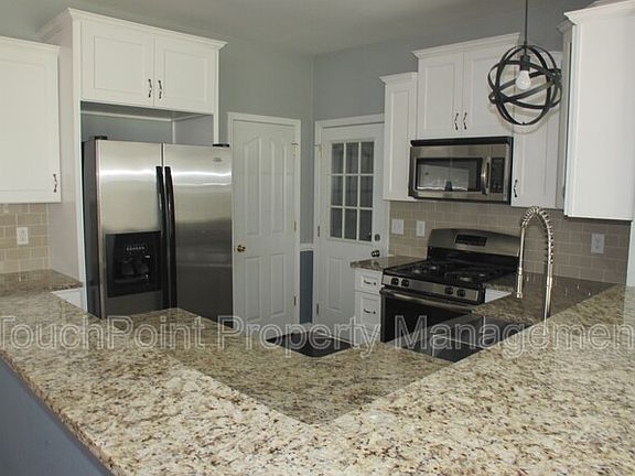 2nd image of 15529 De Havilland Dr