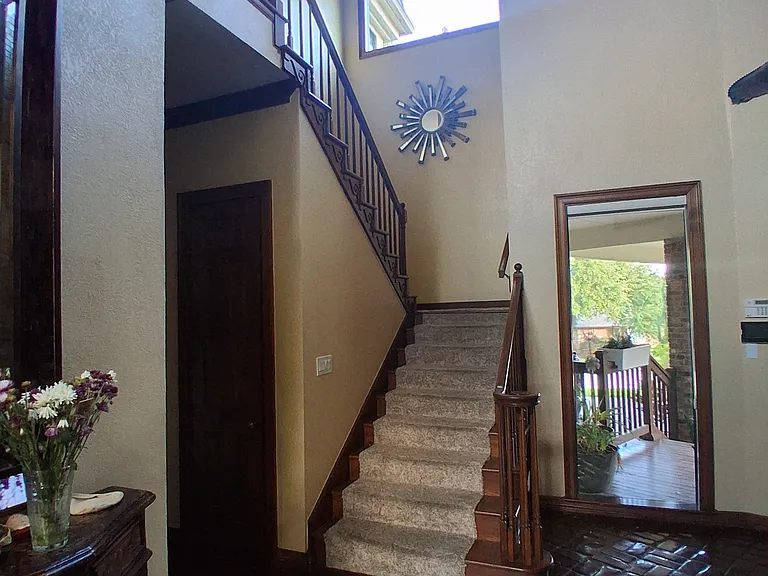 100 Sewell Ct — Photo 6