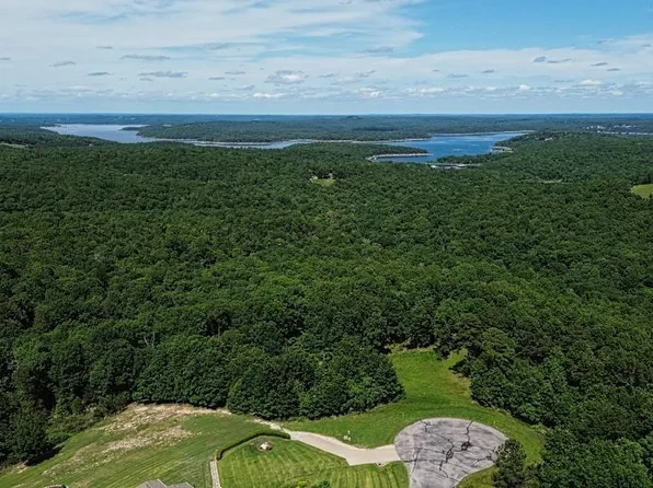 328 E Swiss Alps Ln, Mountain Home, AR 72653