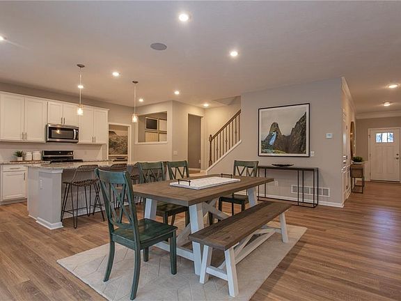 4th image of 33328 Ambleside Dr