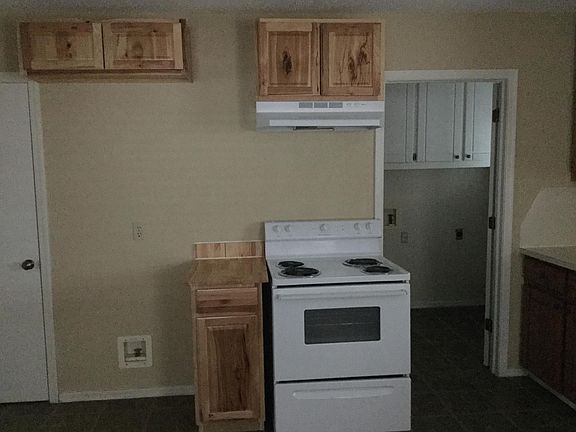 2nd image of 1825 Candlewood Dr