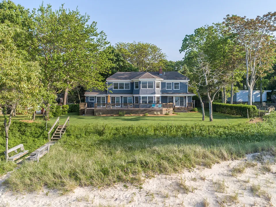 16 Clairedale Dr