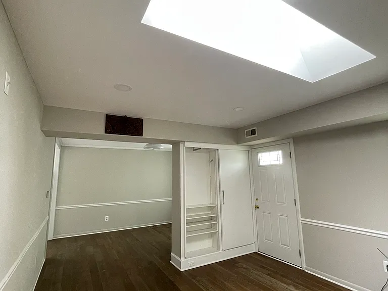 463 Carrollton Dr — Photo 5