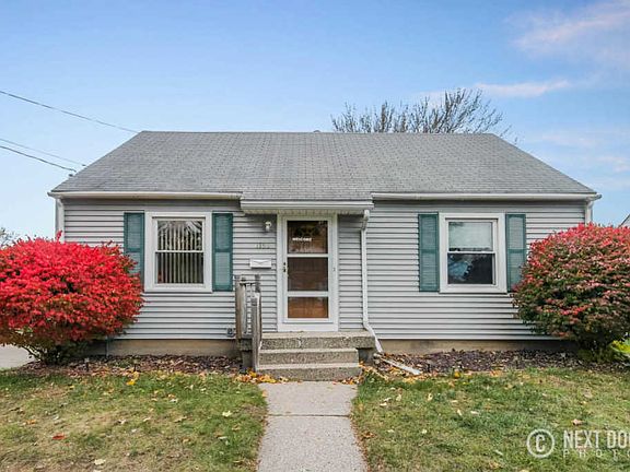 2nd image of 1159 Ecklund St NE