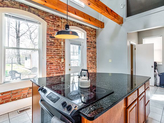 5th image of 933 English Ave