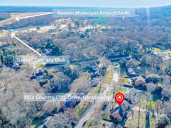 2nd image of 3513 Country Club Dr