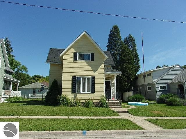 1st image of 380 6th St