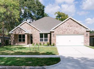 3810 Saratoga Dr, Houston, TX 77088