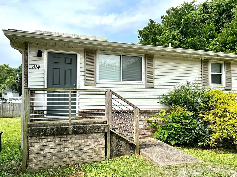 314 Moss Rose Ct — Photo 8